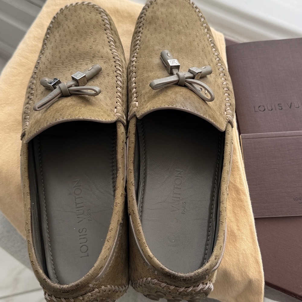 Louis Vuitton Light Sage Green Leather Loafers for Men - Picture 3 of 8